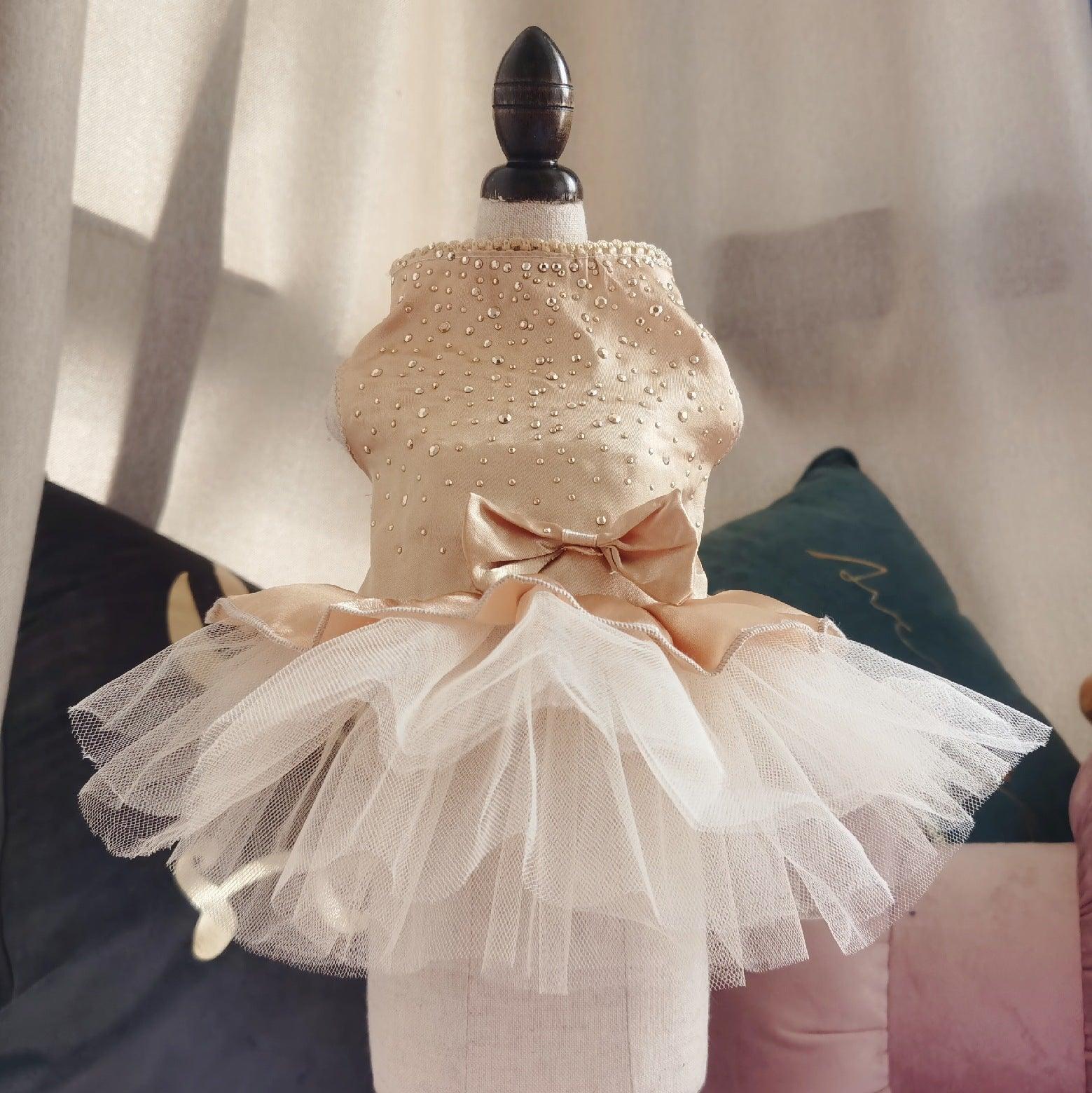 Princess Pet Skirt: Stylish And Elegant Clothes For Cats And Dogs